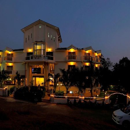 The Sea Horse Resort Baga Exterior foto