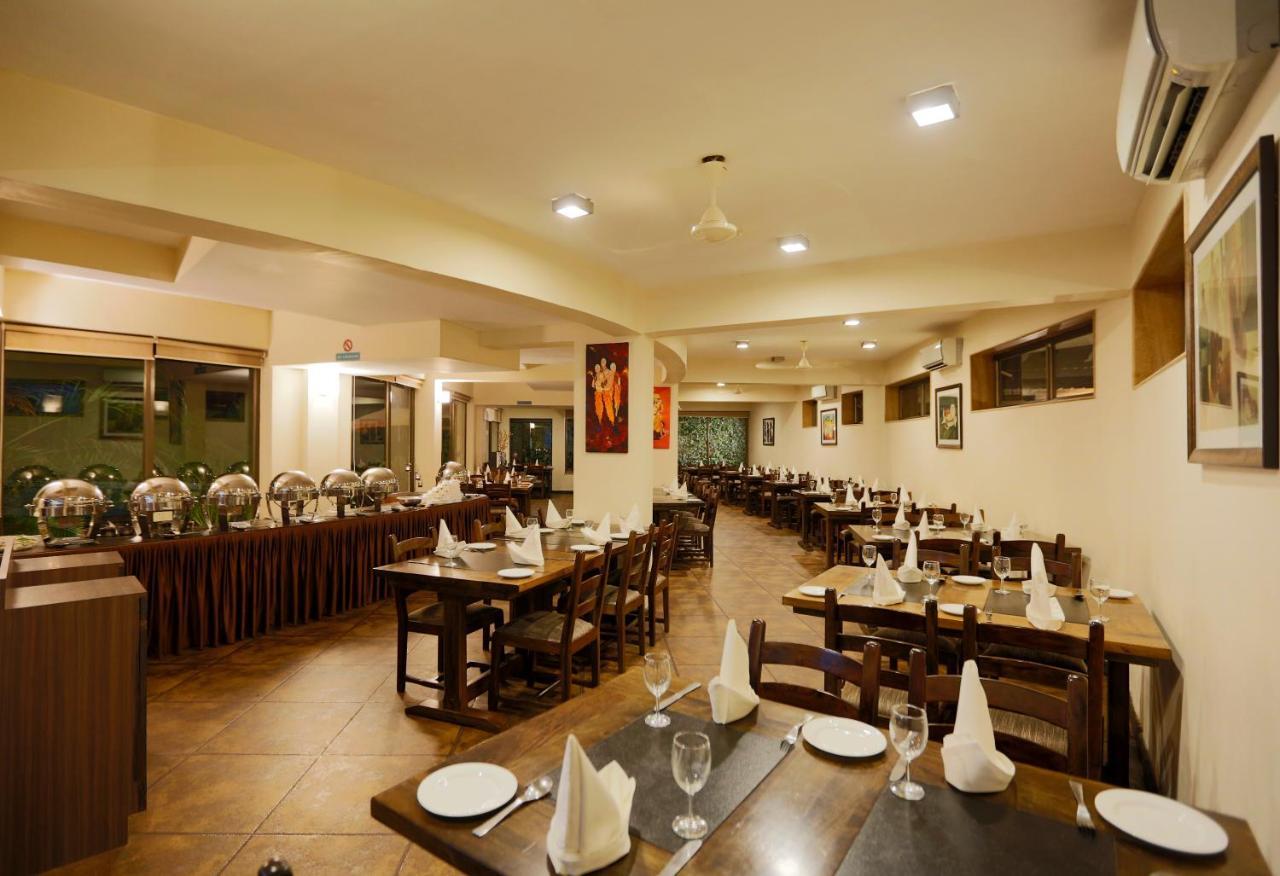 The Sea Horse Resort Baga Exterior foto