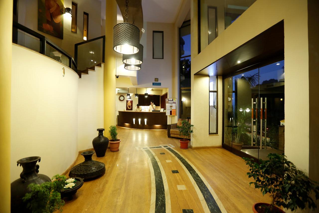 The Sea Horse Resort Baga Exterior foto